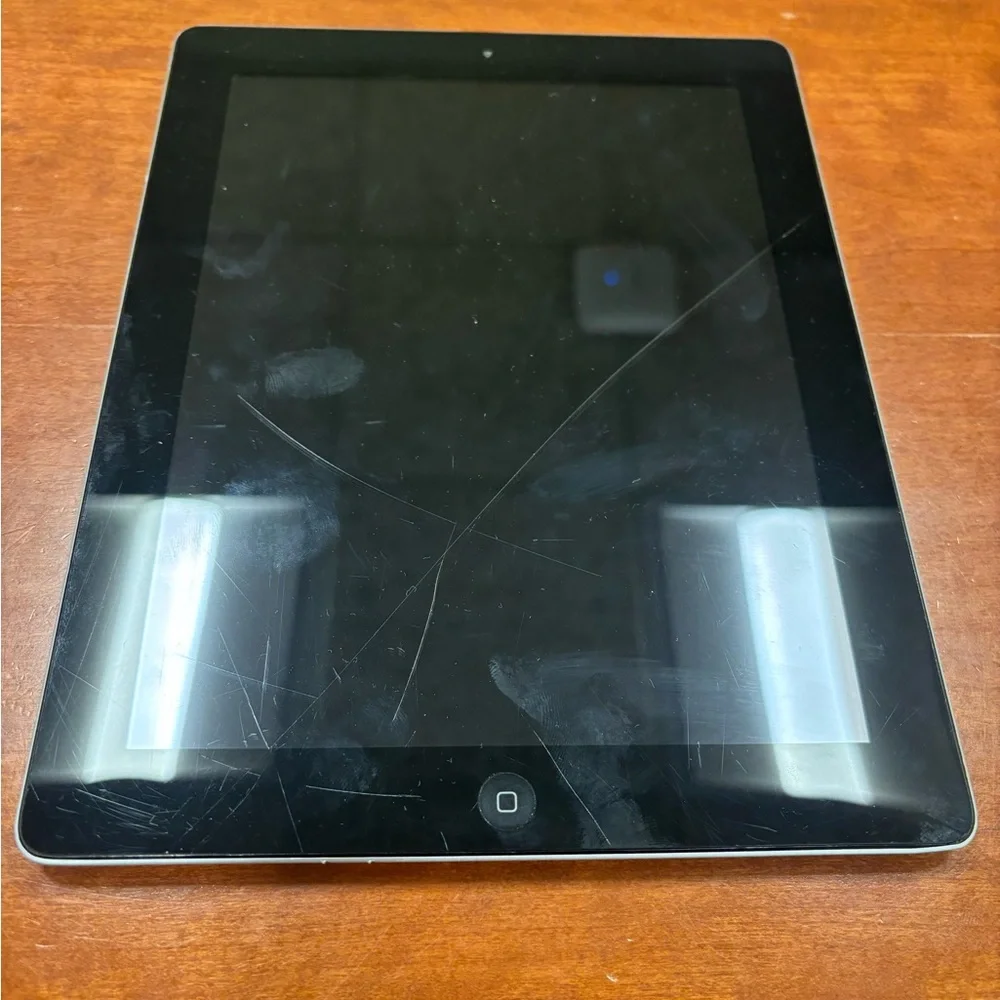 Apple iPad 2nd Generation - 16 GB